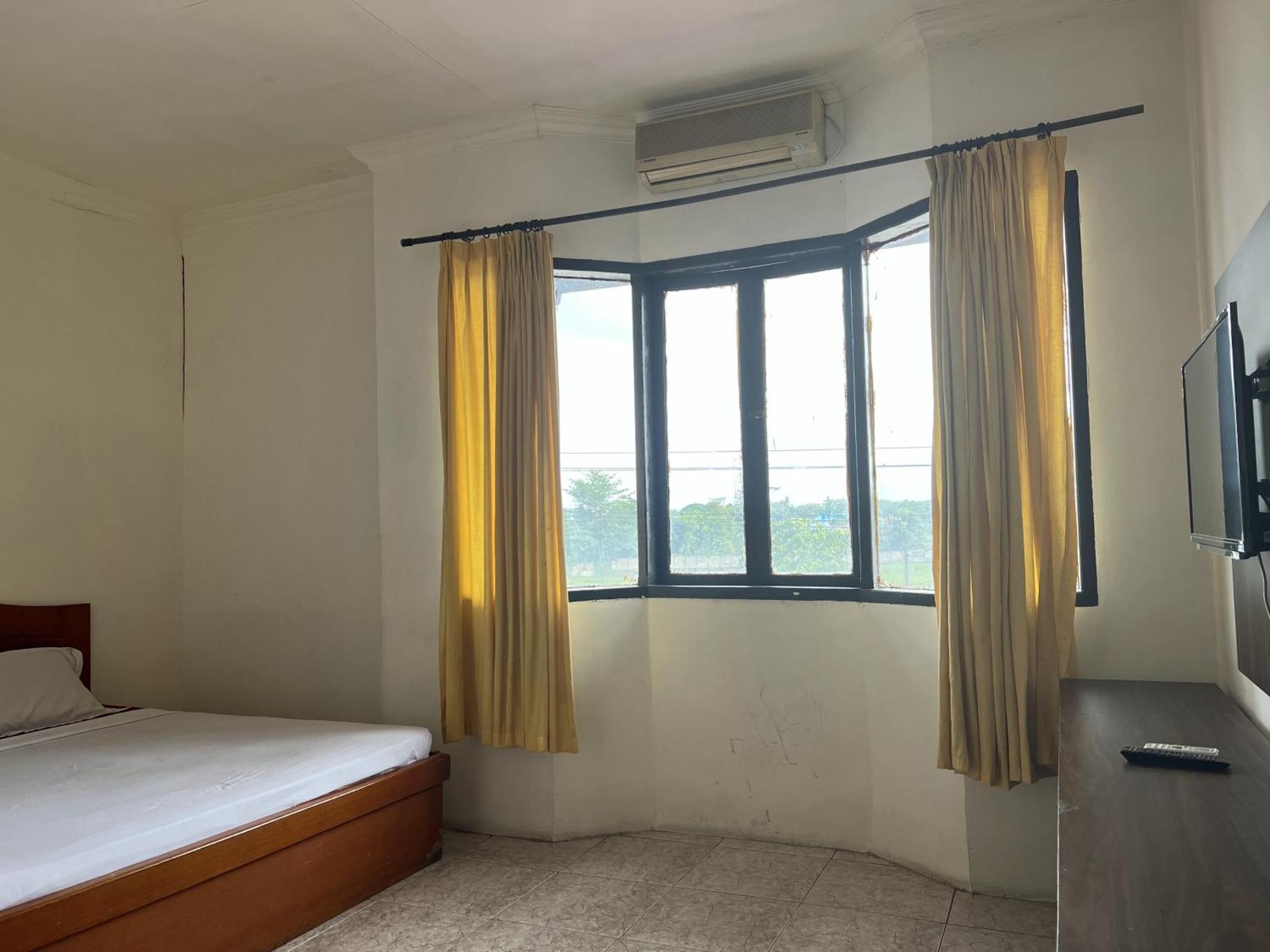 Hotel Oyo 92098 Kost Orange Syariah Macasar Exterior foto